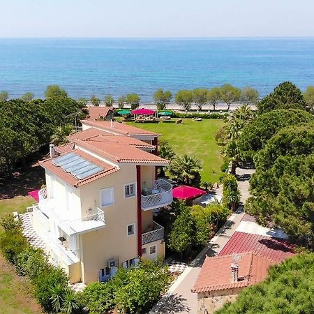 Irida Beach Resort Suites Кипарисия Экстерьер фото